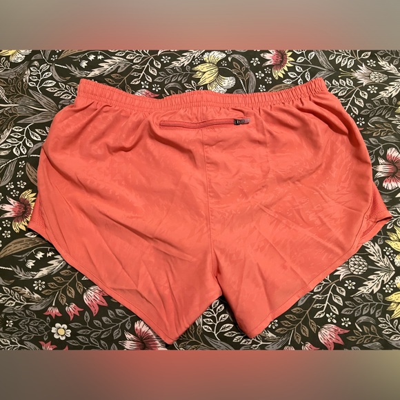 Nike Women's Tempo Brief-Lined Running Shorts (brand new, never worn) - Picture 3 of 5